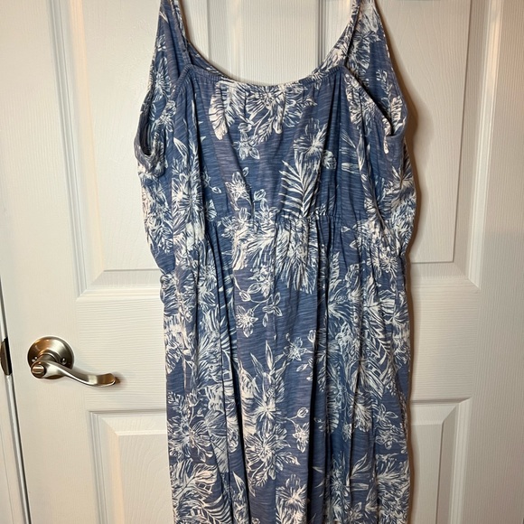 Old Navy XL Blue Floral Dress with adjustable straps - Picture 7 of 12